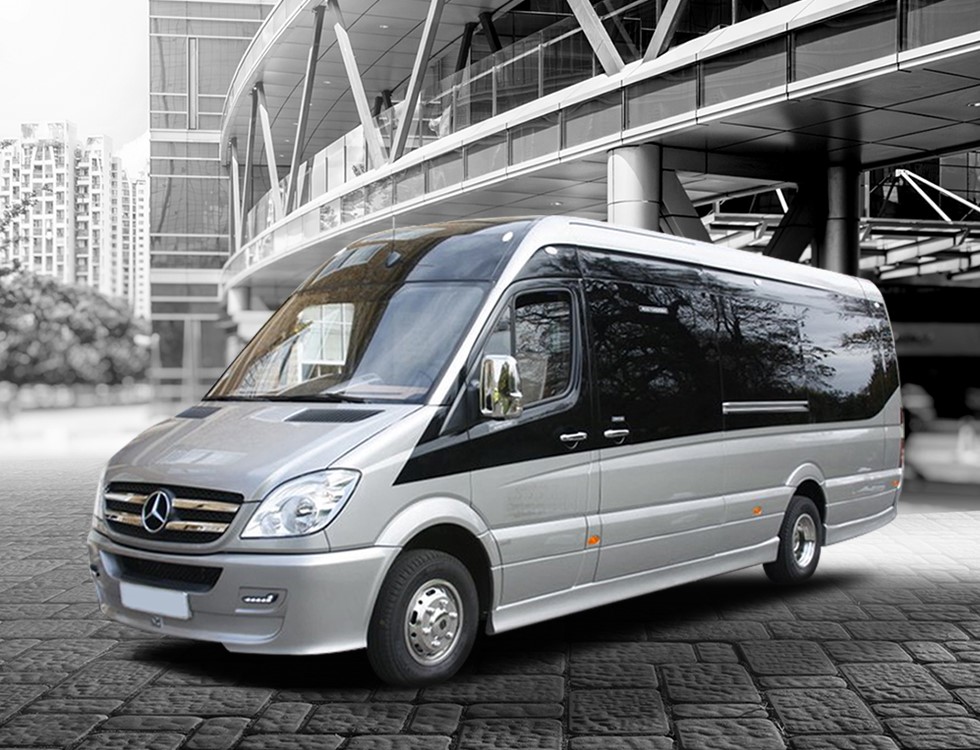 24 Seater Minibus Hire in London